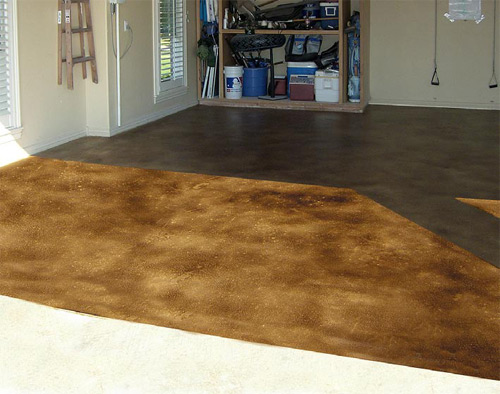 ColorJuice Caramel, which was spray-applied to this garage floor, allows the natural character of the concrete to show through.