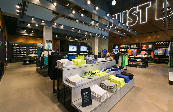 idioom barsten wiel Polished Aggregate Floor Scores Points at New Nike Store - Concrete Decor