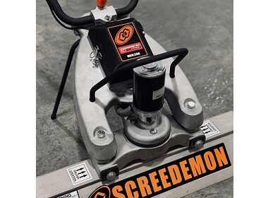 ScreeDemon powered by RedLithium Battery