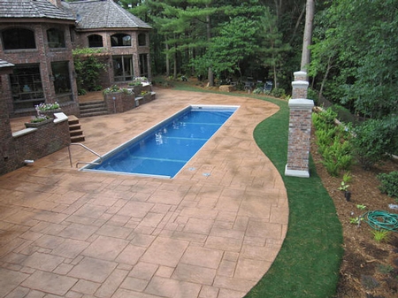 stamped and stained swimming pool deck